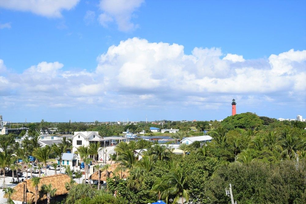 1016 Clemmons St, Jupiter, FL 33477